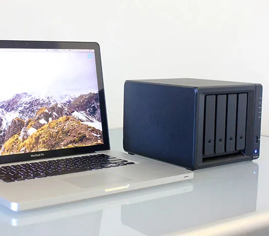 Laptop and NAS storage for data backup